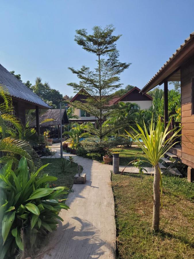 Mister Check Paradise Si Chiang Mai Exterior photo